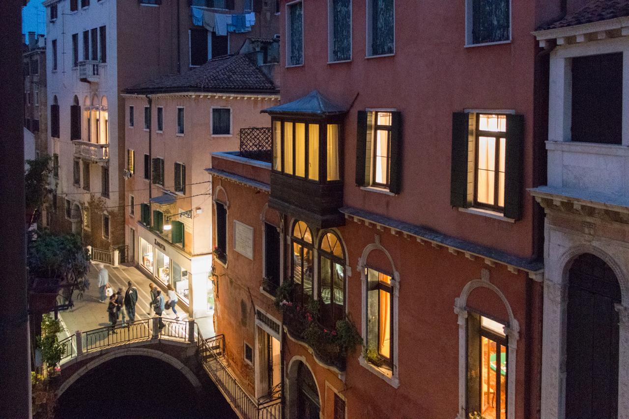 Apartamento Rialto Bridge Large Venetian Style With Lift Exterior foto