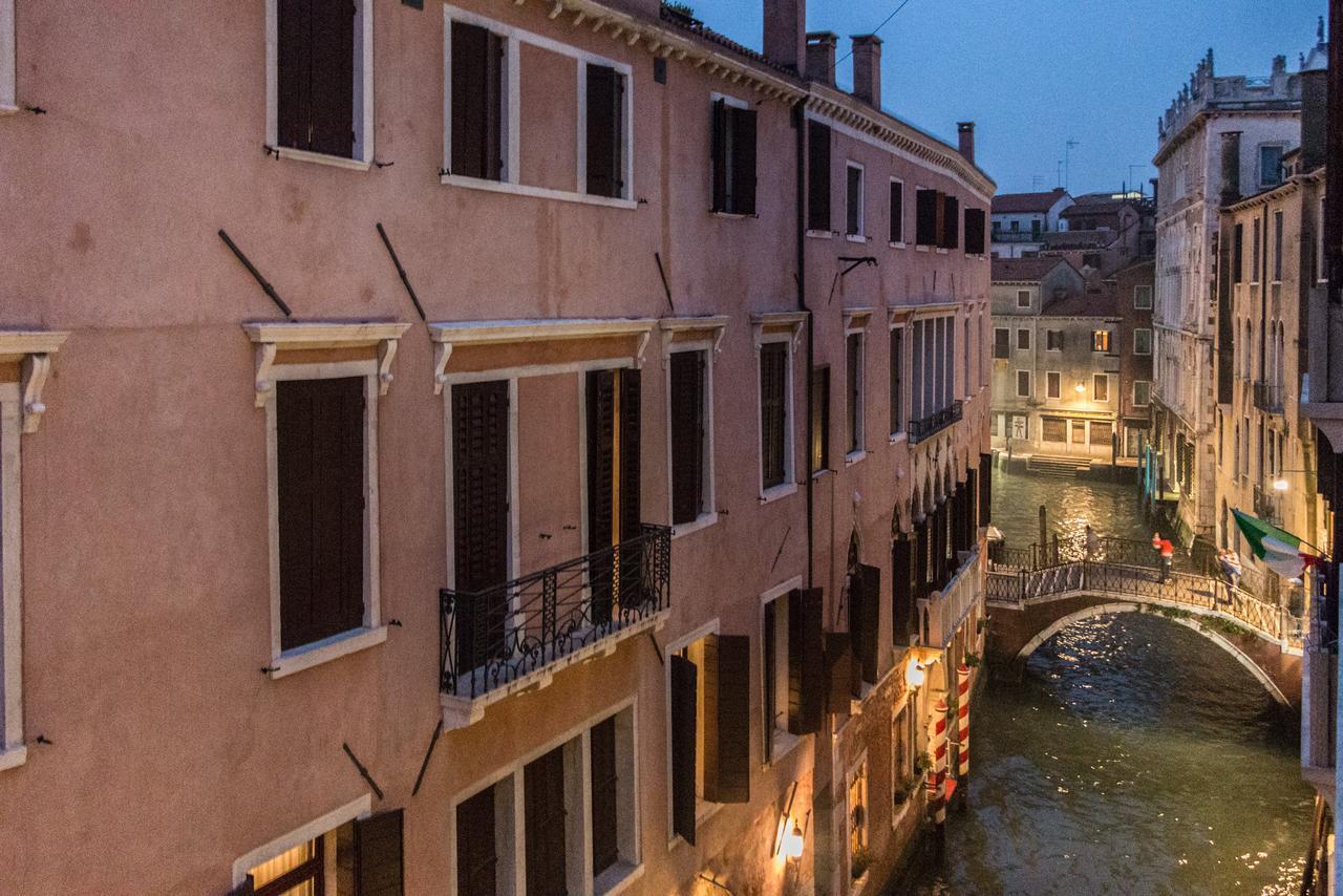 Apartamento Rialto Bridge Large Venetian Style With Lift Exterior foto